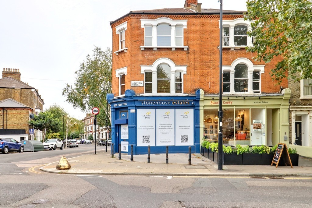 Images for Junction Road EAID:c8d5f0ae42d594d169bca90f3b8b041a BID:1