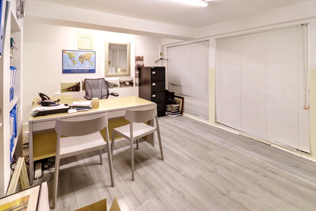 Images for Junction Road EAID:c8d5f0ae42d594d169bca90f3b8b041a BID:1