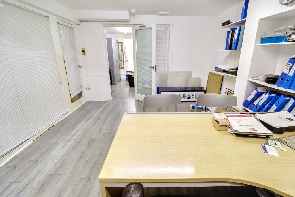 Images for Junction Road EAID:c8d5f0ae42d594d169bca90f3b8b041a BID:1