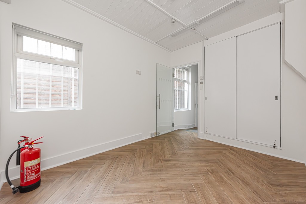 Images for Holloway Road, London EAID:c8d5f0ae42d594d169bca90f3b8b041a BID:1