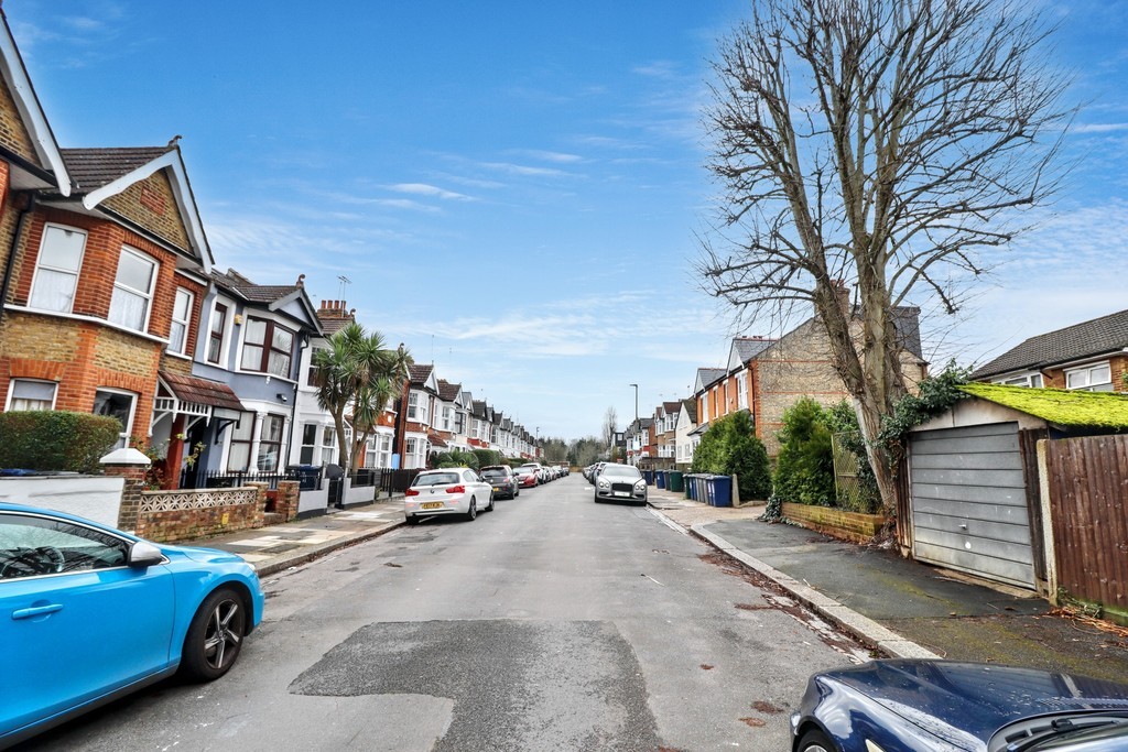 Images for Lancaster Gardens, Rear of Chambers Gardens EAID:c8d5f0ae42d594d169bca90f3b8b041a BID:1
