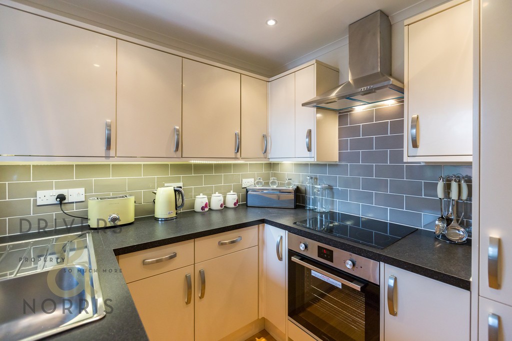 Images for Crouch End Hill, London EAID:c8d5f0ae42d594d169bca90f3b8b041a BID:1