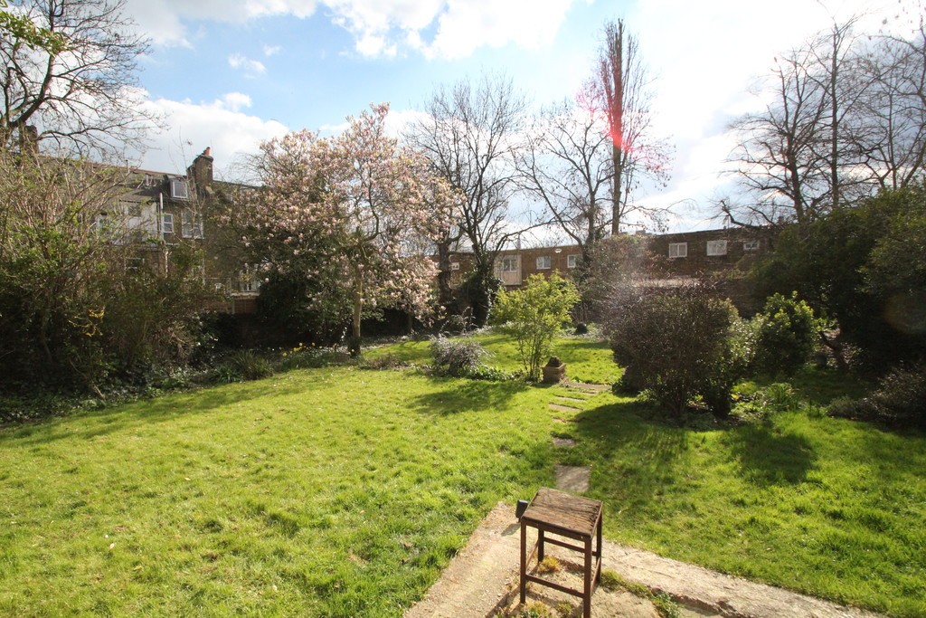 Images for Wartlers Close, Holloway, London EAID:c8d5f0ae42d594d169bca90f3b8b041a BID:1