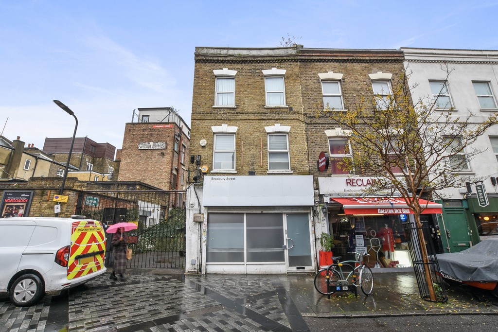 Images for Bradbury Street, Dalston EAID:c8d5f0ae42d594d169bca90f3b8b041a BID:1