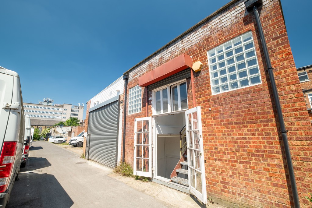 Images for Holloway Road, Islington EAID:c8d5f0ae42d594d169bca90f3b8b041a BID:1