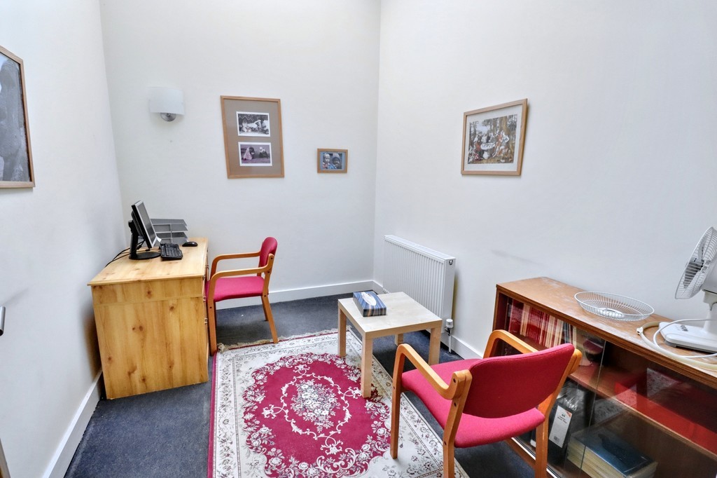 Images for Finsbury Park, London EAID:c8d5f0ae42d594d169bca90f3b8b041a BID:1