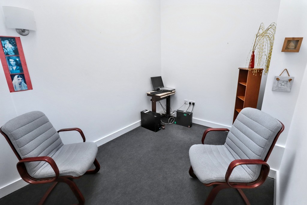 Images for Finsbury Park, London EAID:c8d5f0ae42d594d169bca90f3b8b041a BID:1