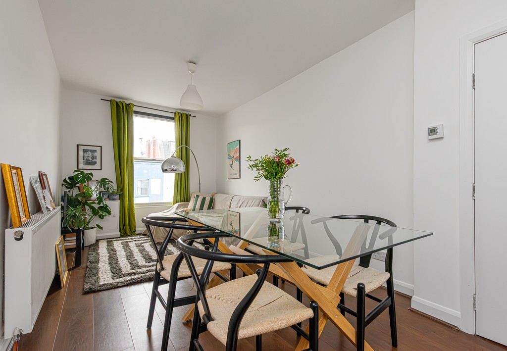 Images for Holloway Road, Holloway EAID:c8d5f0ae42d594d169bca90f3b8b041a BID:1