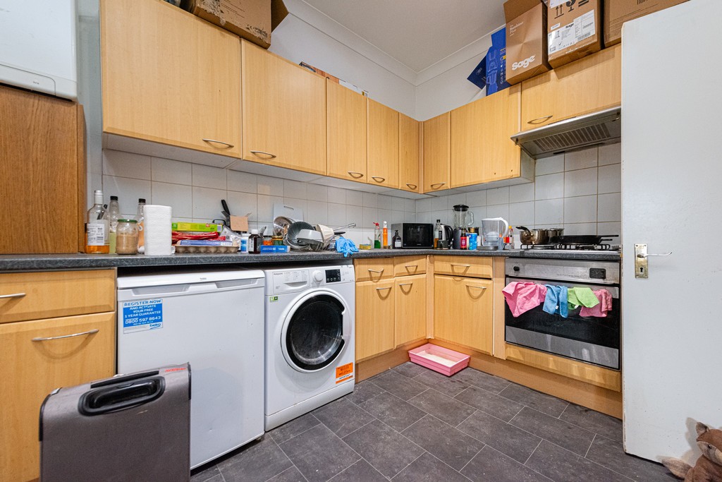 Images for Seven Sisters Road, Holloway EAID:c8d5f0ae42d594d169bca90f3b8b041a BID:1