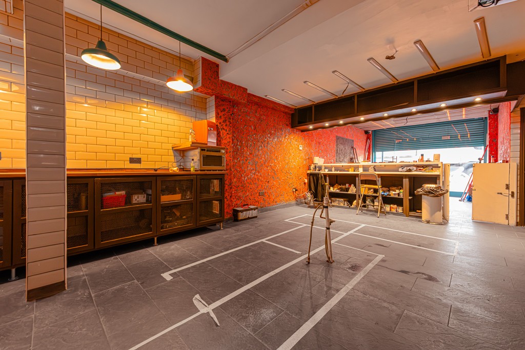 Images for Seven Sisters Road, Holloway EAID:c8d5f0ae42d594d169bca90f3b8b041a BID:1