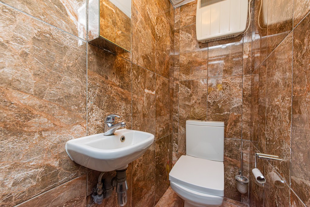 Images for Seven Sisters Road, Holloway EAID:c8d5f0ae42d594d169bca90f3b8b041a BID:1