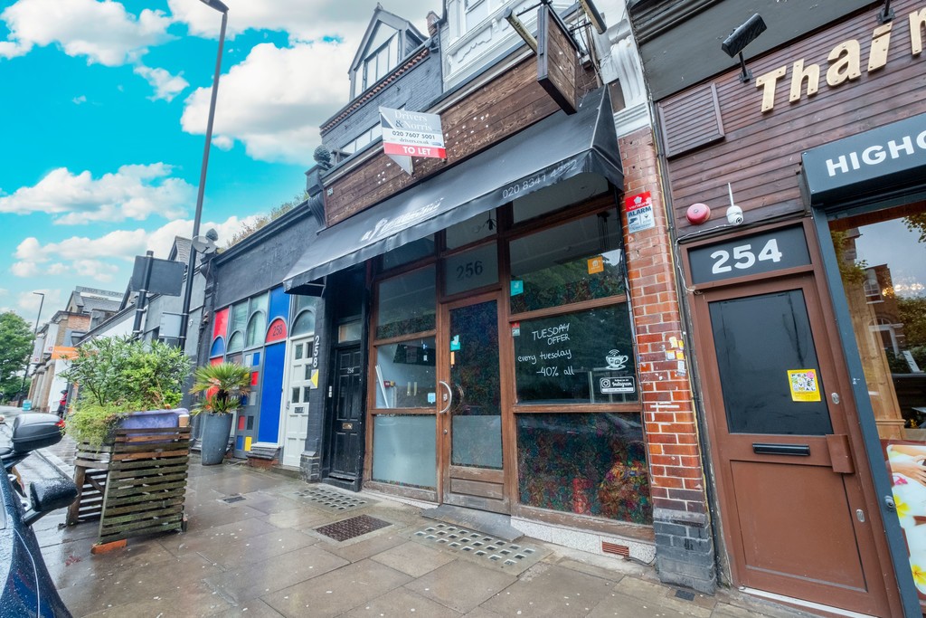 Images for Archway Road, Highgate EAID:c8d5f0ae42d594d169bca90f3b8b041a BID:1