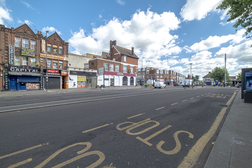 Images for Turnpike Lane, London EAID:c8d5f0ae42d594d169bca90f3b8b041a BID:1