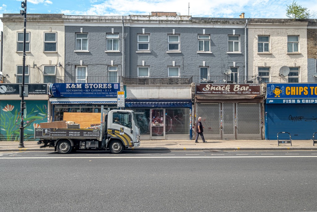 Images for High Road, Tottenham EAID:c8d5f0ae42d594d169bca90f3b8b041a BID:1