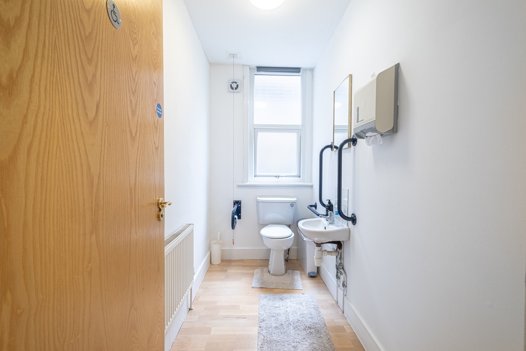 Images for Wanstead, East London EAID:c8d5f0ae42d594d169bca90f3b8b041a BID:1