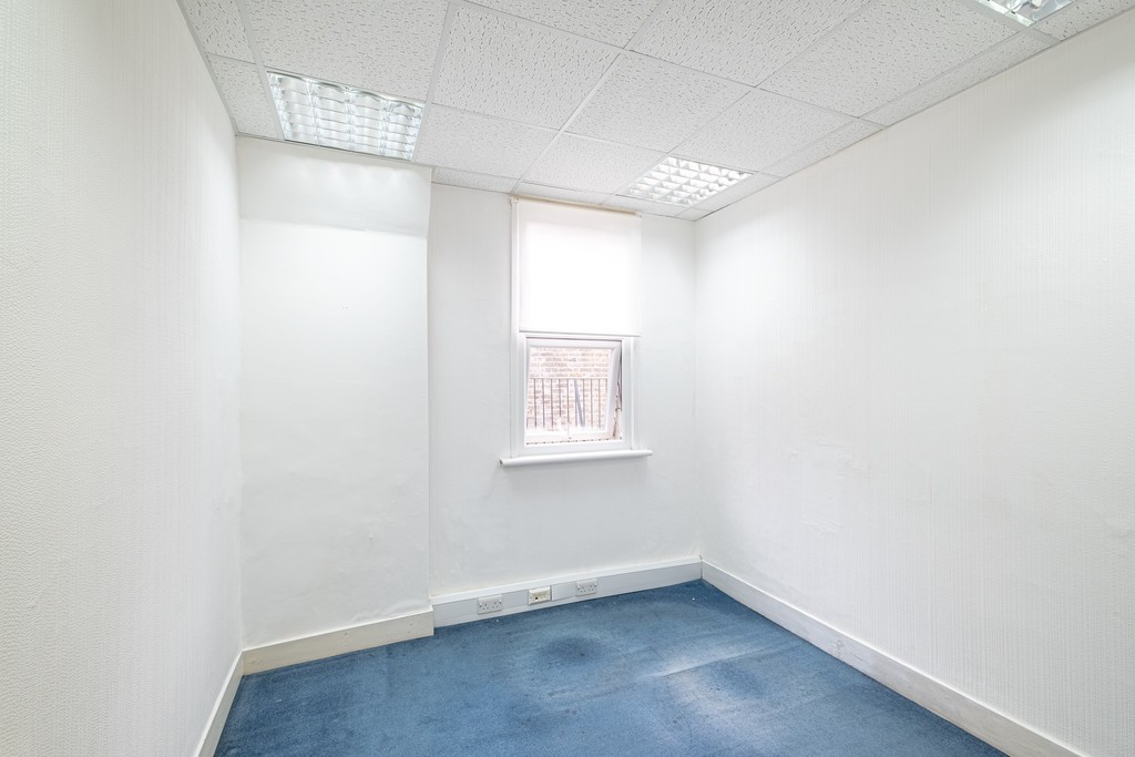 Images for Wanstead, East London EAID:c8d5f0ae42d594d169bca90f3b8b041a BID:1