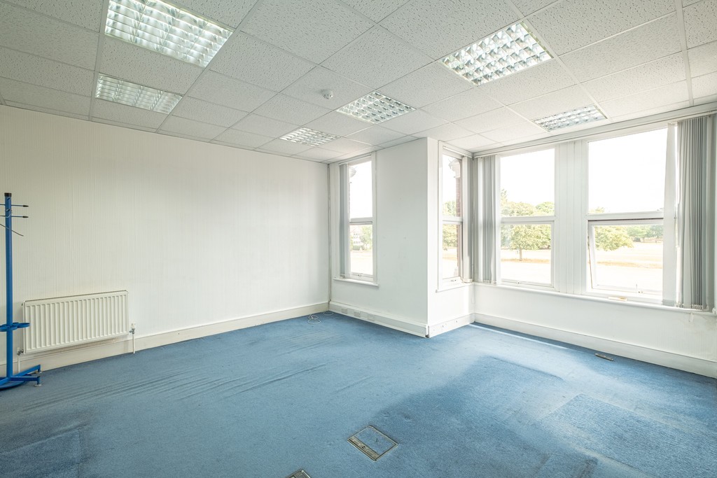 Images for Wanstead, East London EAID:c8d5f0ae42d594d169bca90f3b8b041a BID:1