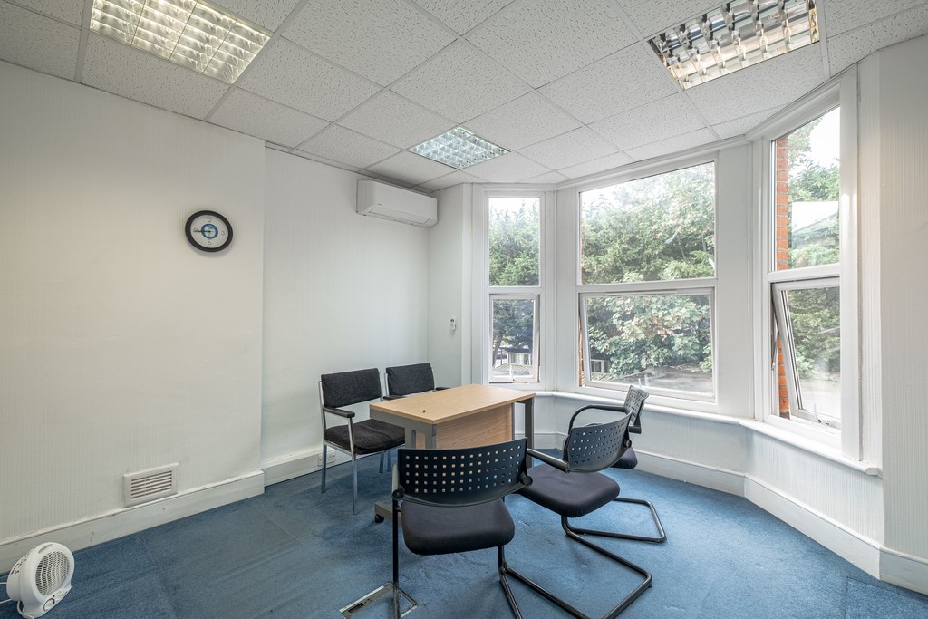 Images for Wanstead, East London EAID:c8d5f0ae42d594d169bca90f3b8b041a BID:1