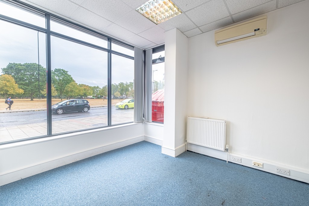 Images for Wanstead, East London EAID:c8d5f0ae42d594d169bca90f3b8b041a BID:1
