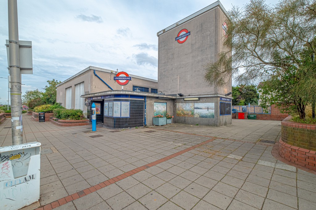 Images for Wanstead, East London EAID:c8d5f0ae42d594d169bca90f3b8b041a BID:1