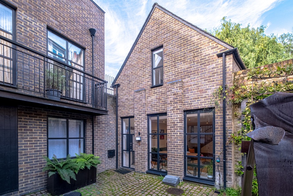 Images for Tremlett Mews, Archway EAID:c8d5f0ae42d594d169bca90f3b8b041a BID:1