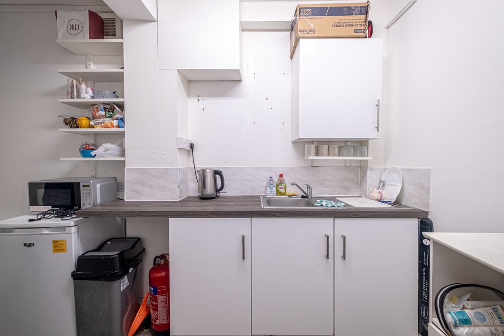 Images for Turnpike Lane, Harringey EAID:c8d5f0ae42d594d169bca90f3b8b041a BID:1