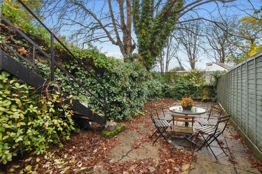 Images for Highgate High Street, London EAID:c8d5f0ae42d594d169bca90f3b8b041a BID:1