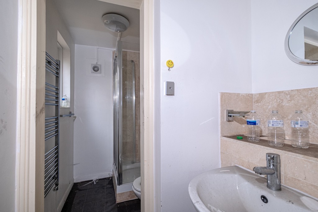 Images for Aldrington Road, Streatham, London EAID:c8d5f0ae42d594d169bca90f3b8b041a BID:1