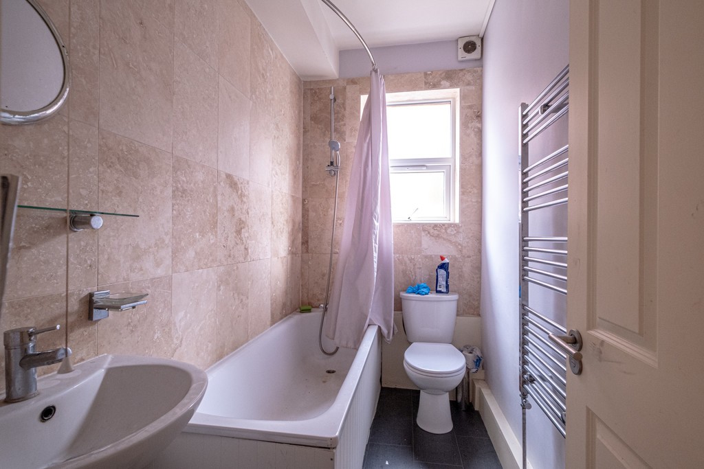 Images for Aldrington Road, Streatham, London EAID:c8d5f0ae42d594d169bca90f3b8b041a BID:1