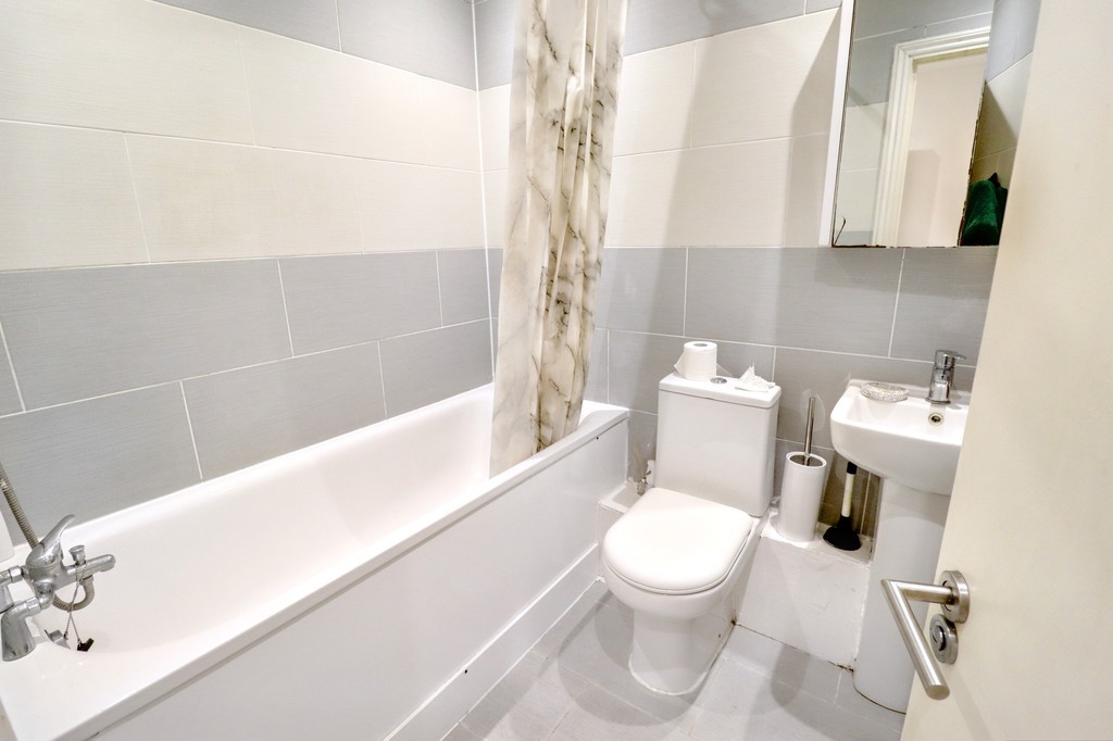 Images for Holloway Road EAID:c8d5f0ae42d594d169bca90f3b8b041a BID:1