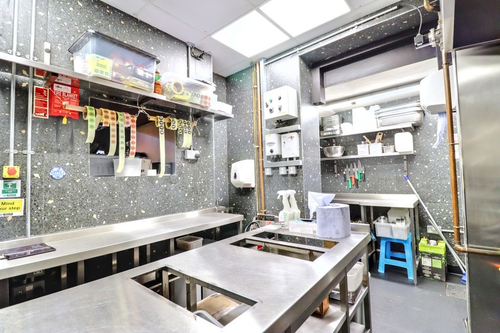 Images for 311 West End Lane EAID:c8d5f0ae42d594d169bca90f3b8b041a BID:1