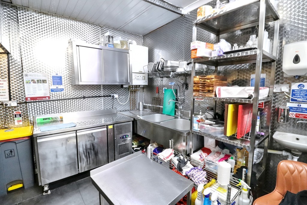 Images for Green Lanes, Newington Green EAID:c8d5f0ae42d594d169bca90f3b8b041a BID:1