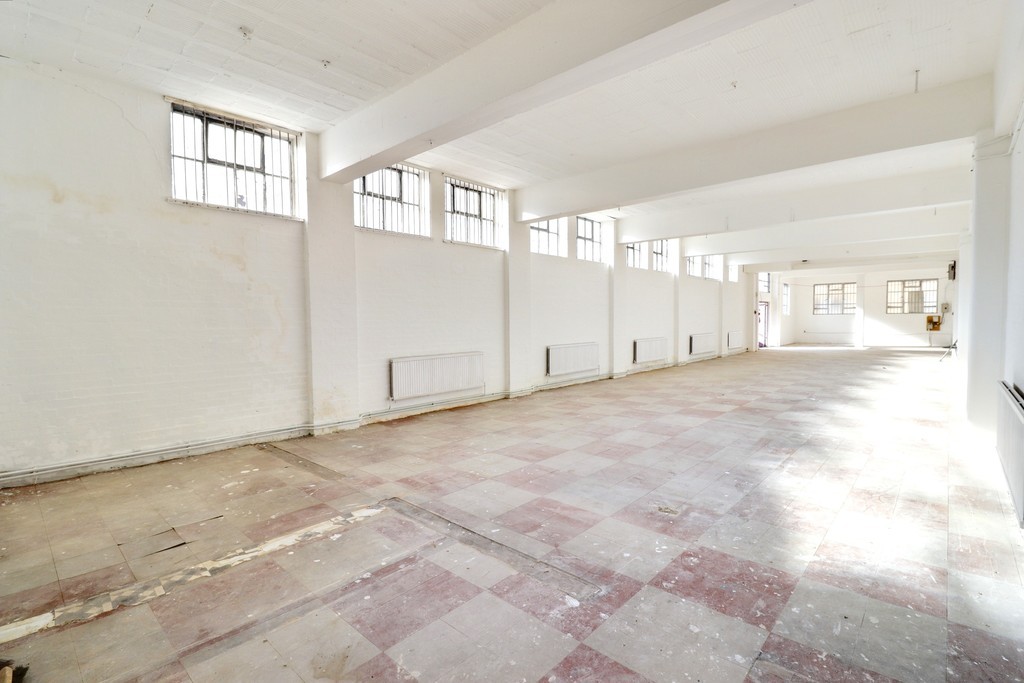 Images for Cross Street, Hornsey EAID:c8d5f0ae42d594d169bca90f3b8b041a BID:1