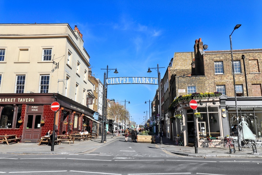 Images for Chapel Market, Islington, London EAID:c8d5f0ae42d594d169bca90f3b8b041a BID:1
