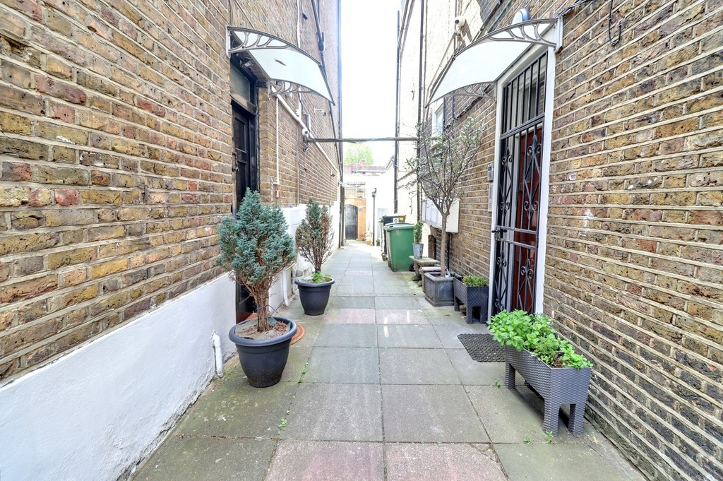 Images for Brecknock Road, London EAID:c8d5f0ae42d594d169bca90f3b8b041a BID:1