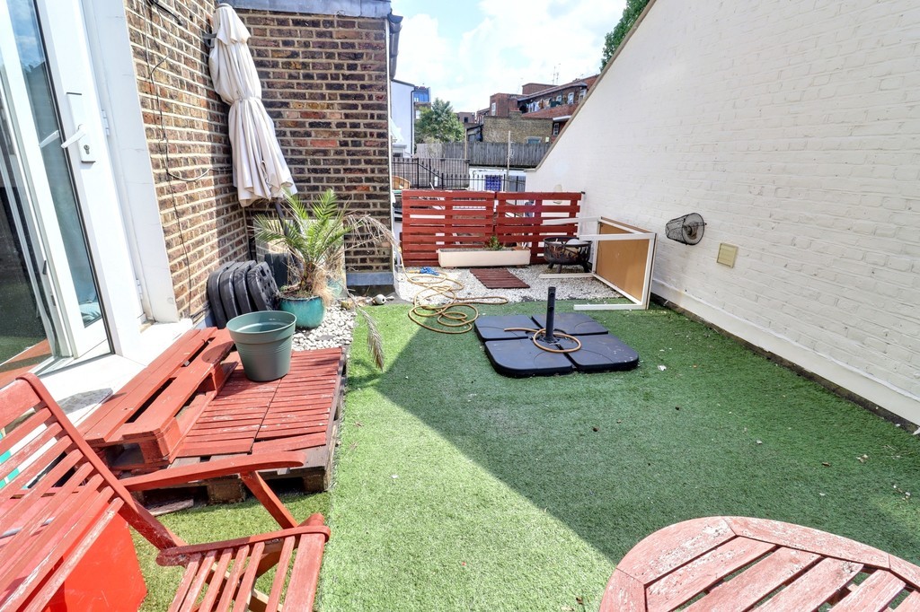 Images for Brecknock Road, London EAID:c8d5f0ae42d594d169bca90f3b8b041a BID:1