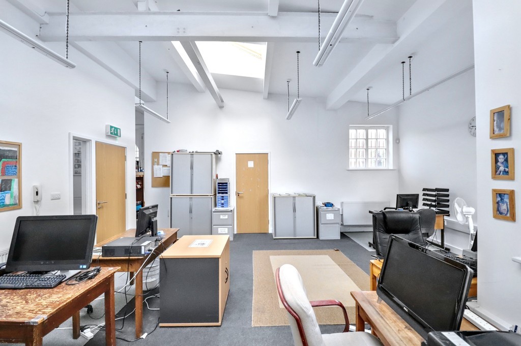 Images for Leeds Place EAID:c8d5f0ae42d594d169bca90f3b8b041a BID:1