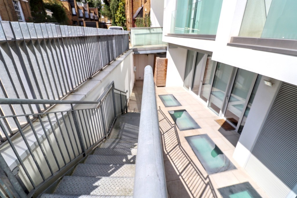Images for Barnsbury Sqaure EAID:c8d5f0ae42d594d169bca90f3b8b041a BID:1