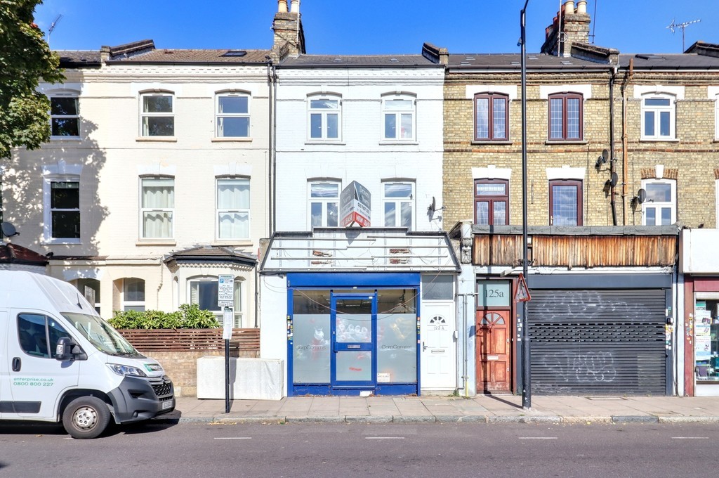 Images for Finsbury Park, Islington EAID:c8d5f0ae42d594d169bca90f3b8b041a BID:1