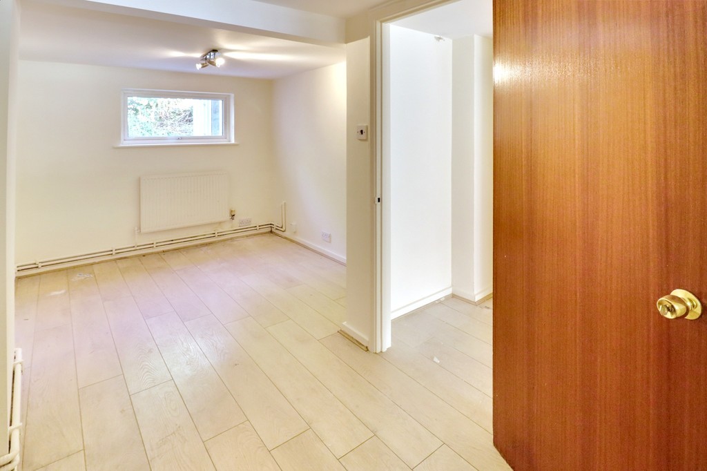 Images for Finsbury Park, Islington EAID:c8d5f0ae42d594d169bca90f3b8b041a BID:1