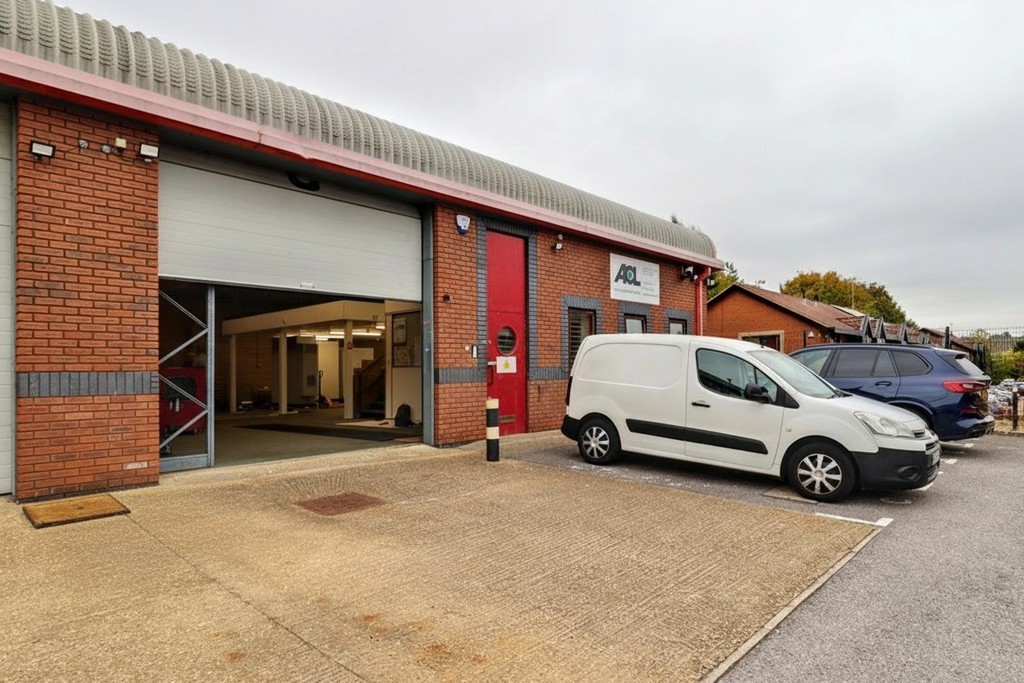 Images for Chiltern Commerce Centre EAID:c8d5f0ae42d594d169bca90f3b8b041a BID:1