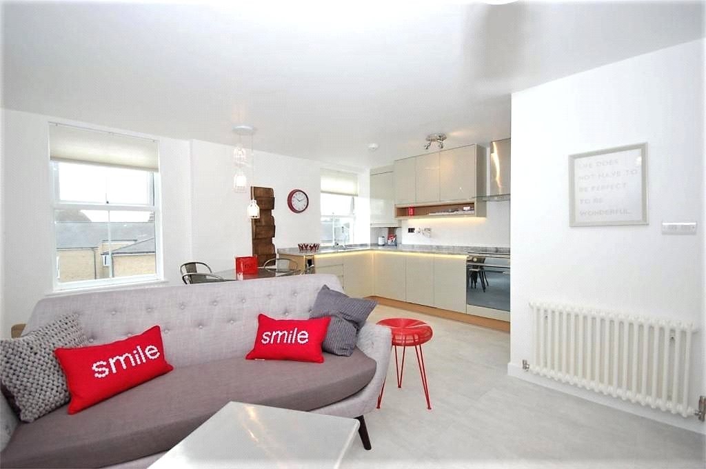 Images for High Street, Willesden, London EAID:1045282125 BID:FIN