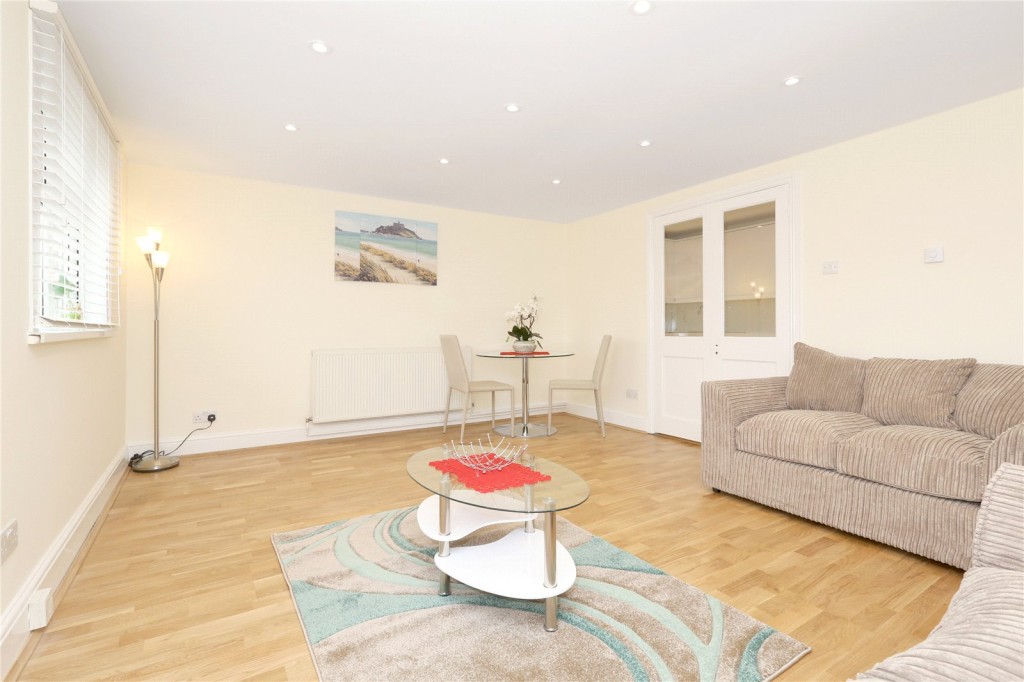 Images for High Road, South Tottenham, London EAID:1045282125 BID:FIN