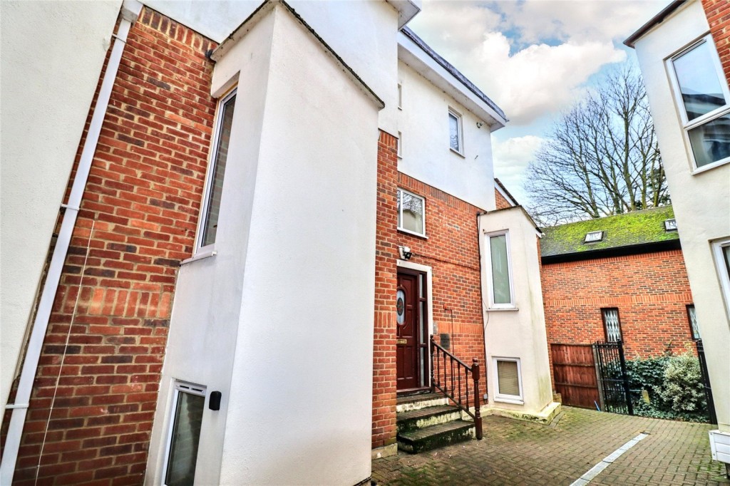 Images for Archway Road, Archway EAID:1045282125 BID:DAN