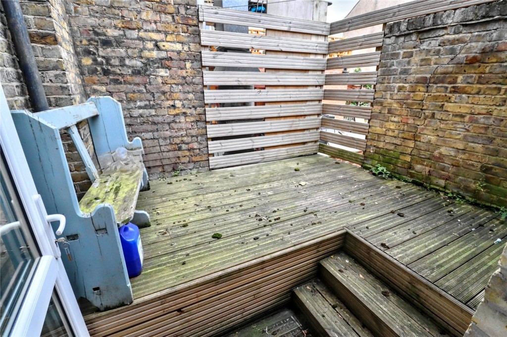 Images for Dalston EAID:1045282125 BID:DAN