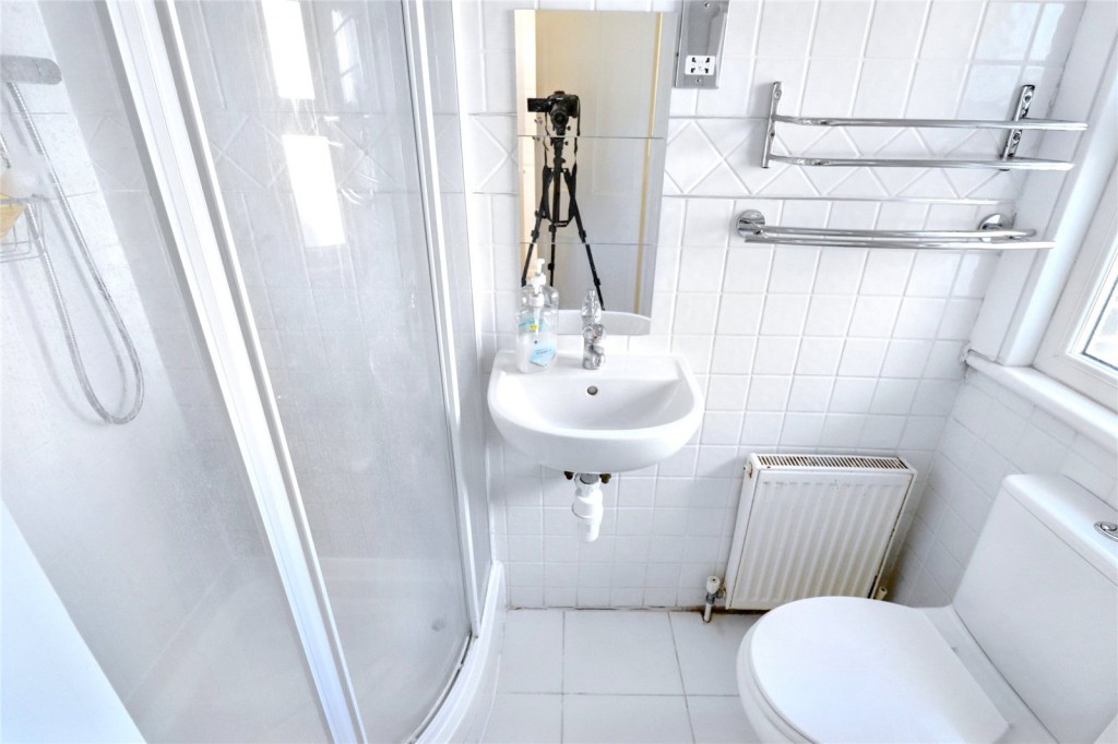Images for Barnet EAID:1045282125 BID:FIN