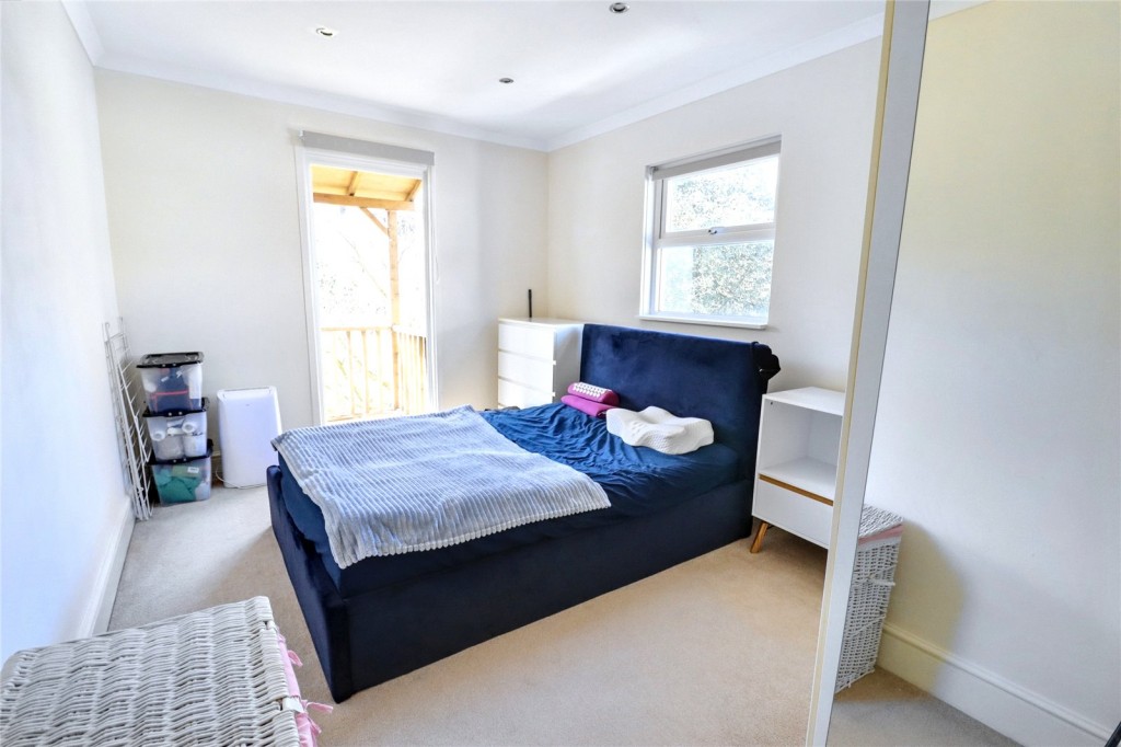 Images for Barnet EAID:1045282125 BID:FIN