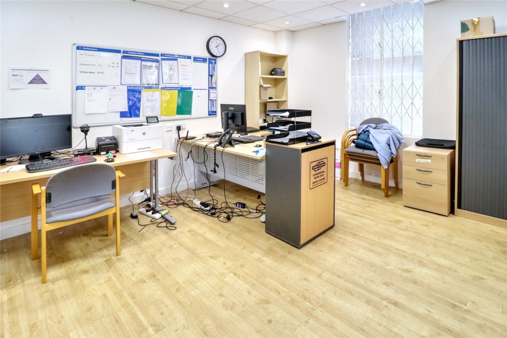 Images for 9 & 10, Blenheim Court Brewery Road, London EAID:1045282125 BID:DAN