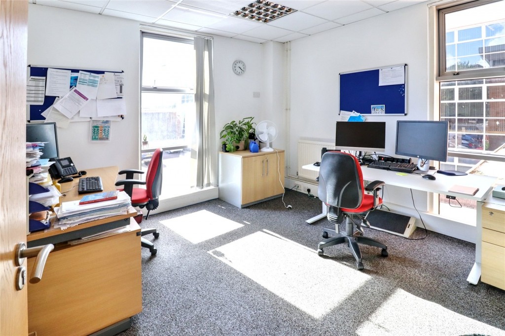 Images for 9 & 10, Blenheim Court Brewery Road, London EAID:1045282125 BID:DAN