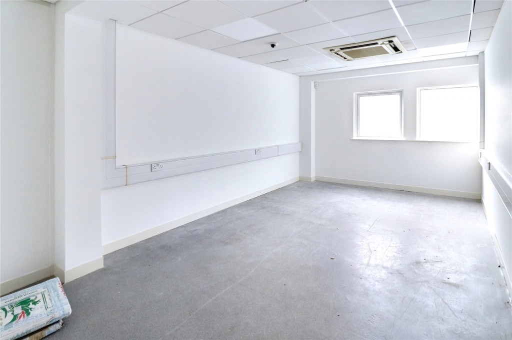 Images for Queens Road, Barnet, London EAID:1045282125 BID:DAN